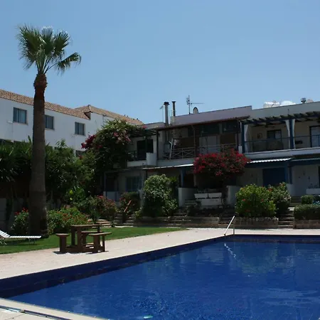 Appartamento Convenient Family Studio With Pool By The Seaside Neo Chorio